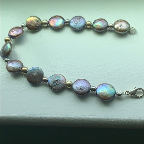 NWOT Coin Pearl Bracelet - Picture 2 of 5